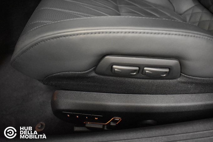 MERCEDES-BENZ GT AMG Night Edition